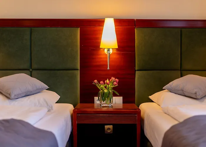 Etna - W Centrum Pensjonat 3*